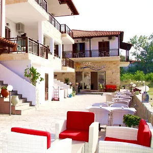 Hotel Avra